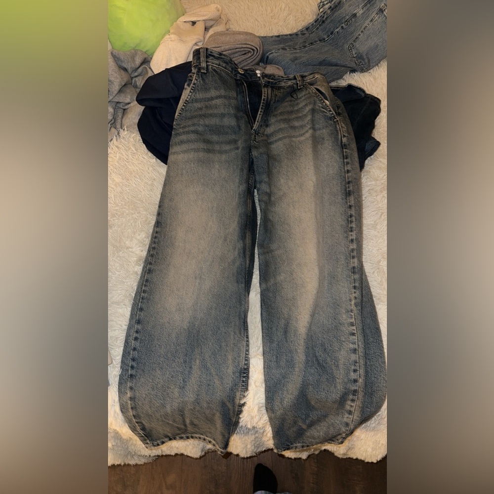 Skater Jean size 00 BERSHKA